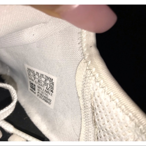 NMD_R1 ADIDAS TRIPPLE WHITE - Picture 6 of 8